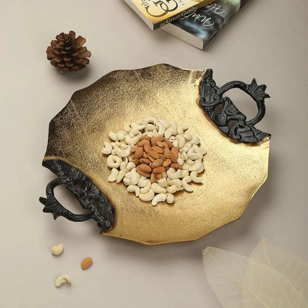 Aesthetic Round Tray Set in Gold Finish