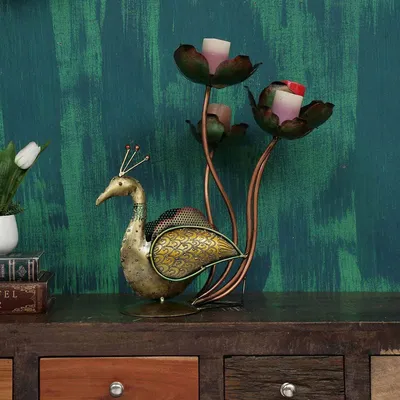 Antique Finish Metal Peacock Figurine / Showpiece Tealight