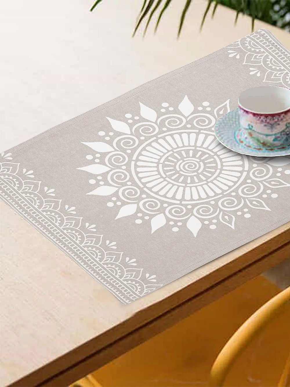 Blanc9 Chic Geometric Designer Beige Placemat - Set of 8
