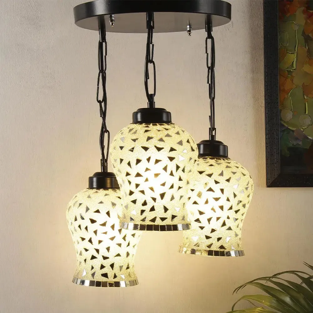 Bright Hanging Cluster Light