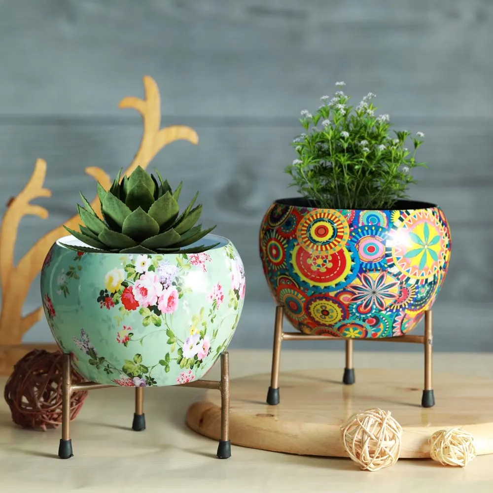 Classic Floral Green Resilient Metal Planter Stand Set of 2