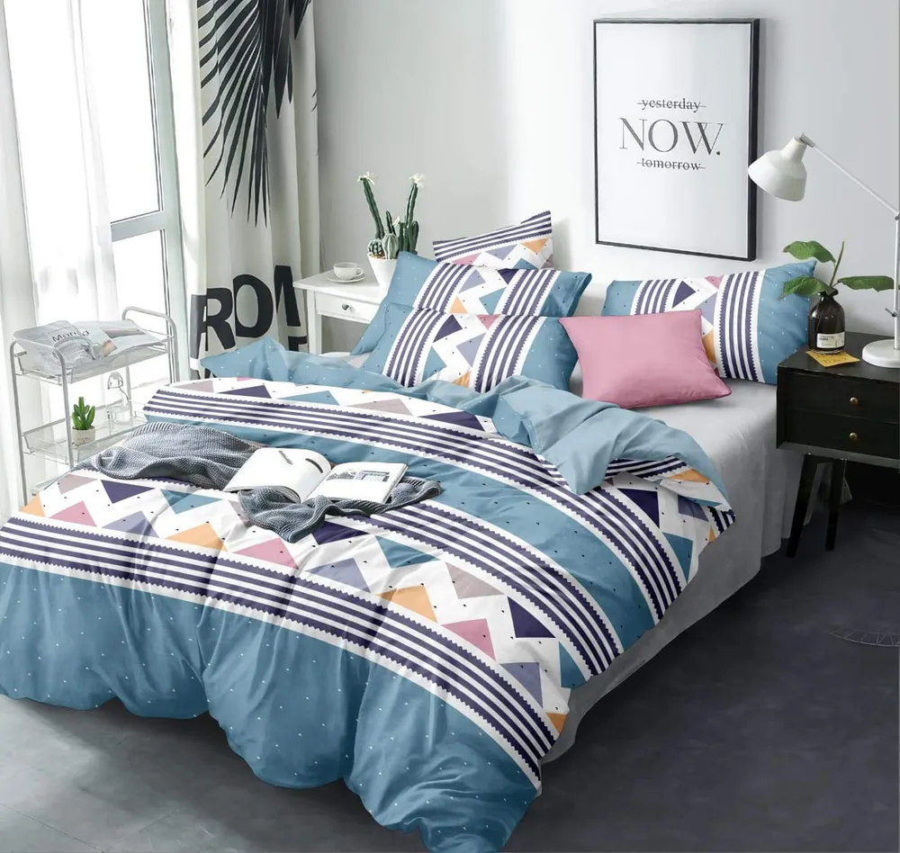 Colorful Aztec Print  Bed-in-a-Bag (Multicolor)