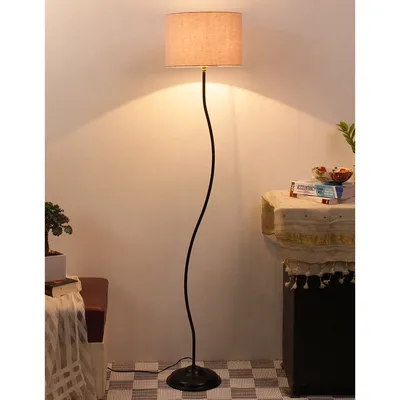 Deigner Wavy Floor Lamp With Drum Shape Cotton Shade