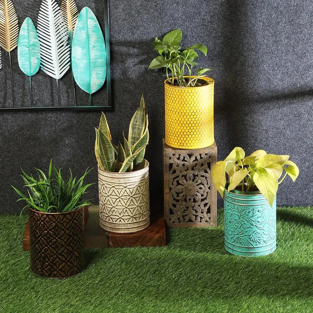 Gorgeous Multicolour Hammered Metal Planter Set of 4
