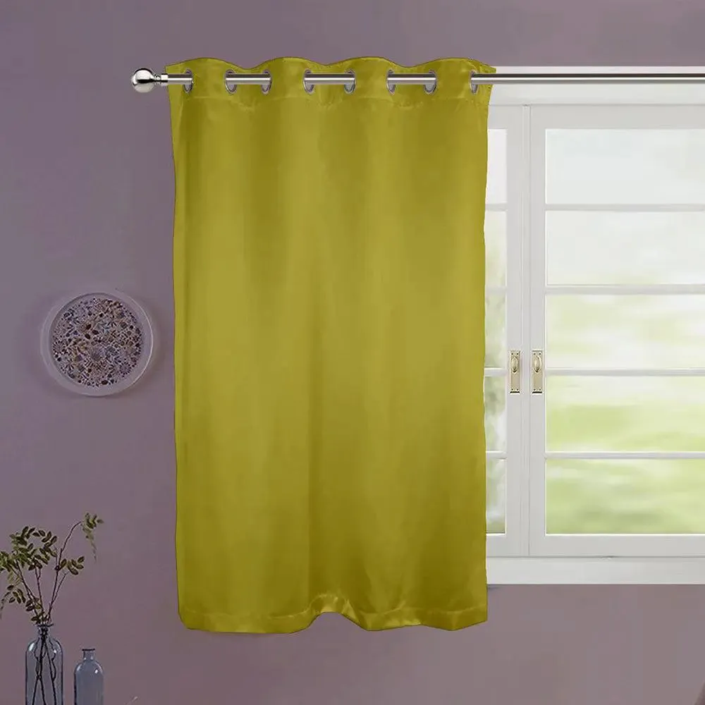 Lushomes Green Window Curtain with 8 Metal Eyelets