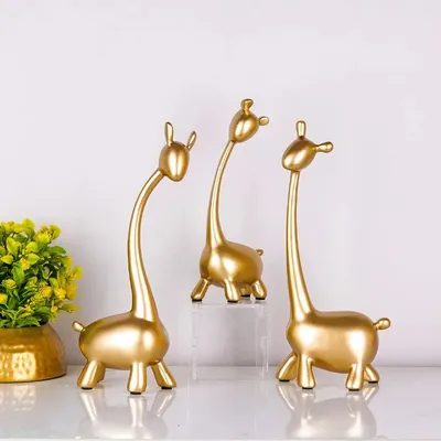 Luxe Quirky Gold Giraffe Family Figurine