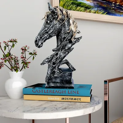 Majestic Horse Sculpture