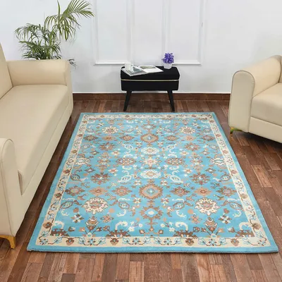 Premium-quality Blue and Beige Traditional Print Polyester Carpet for Living Room