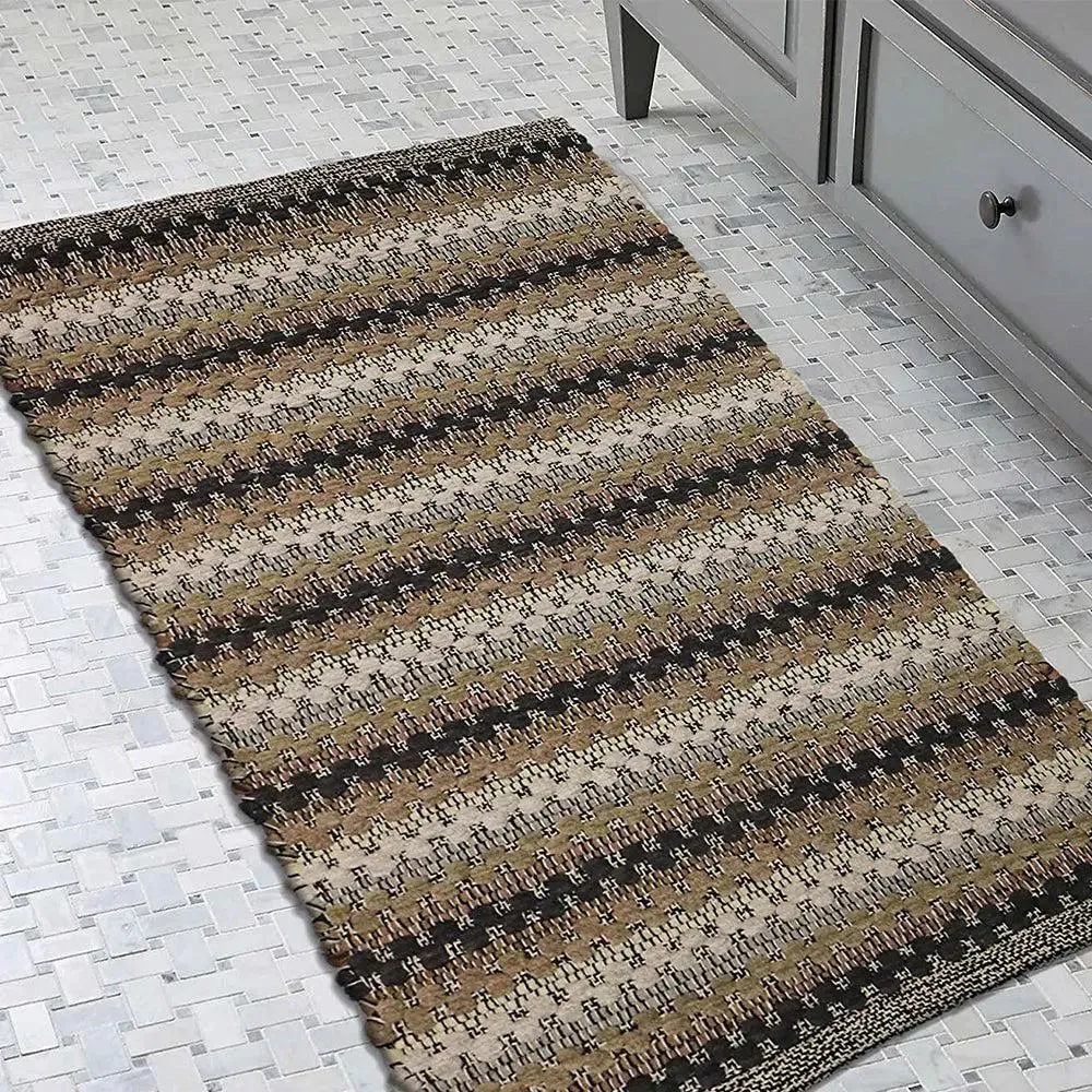 Rust Traditional Pattern Handwoven Cotton Area Rug (27 x 45) Inches