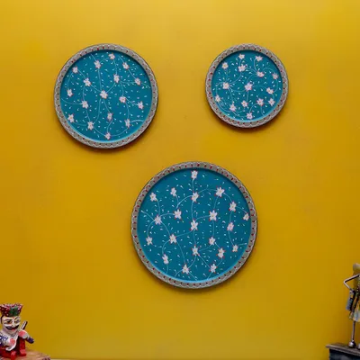 Serene Blue Base Floral Art Set of 3 Wallplates