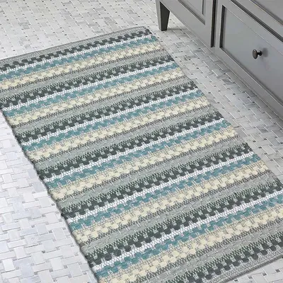 Shades Of Blue Traditional Pattern Handwoven Cotton Area Rug (27 x 45) Inches