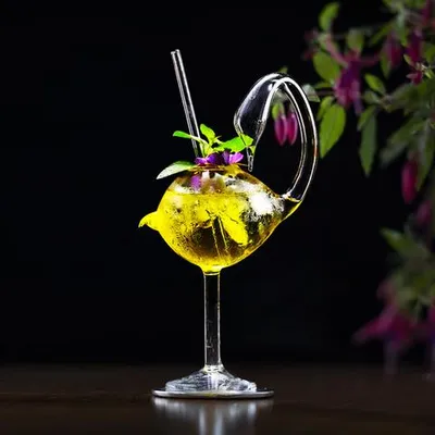 Small Swan Cocktail Glass