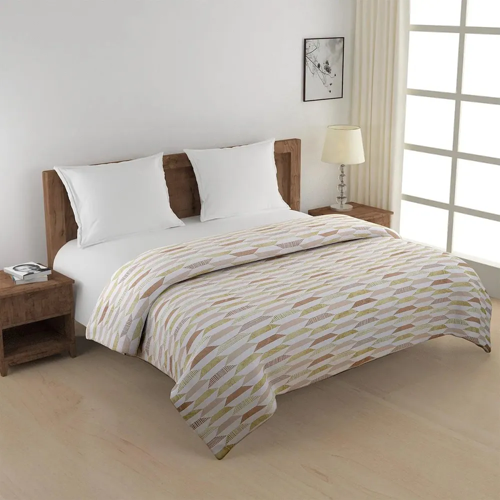 Swayam Beige & Yellow Geometric Aesthetics Double Bed Winter Quilt