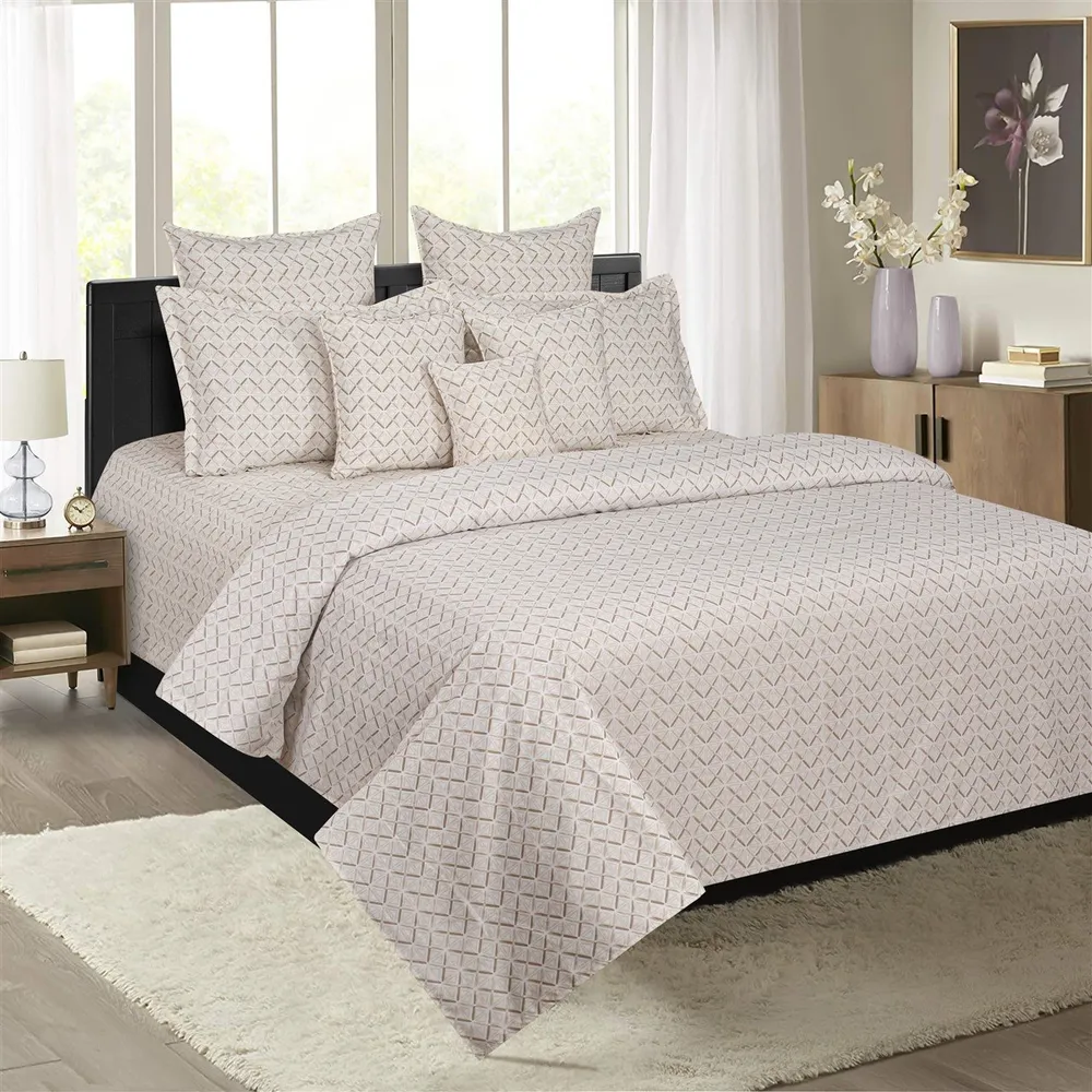 Swayam Pastel Vogue Beige & White Geometric Print Fitted Double Bed Bedsheet