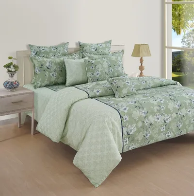 Swayam Sparkle Green Floral Double Bedsheet