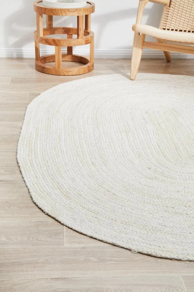 Traditional White Oval Jute RUG