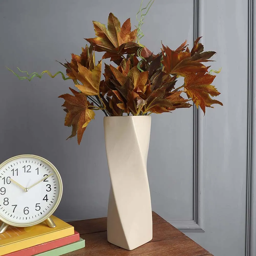 Twisting Style Designer Ceramic Flower Vase