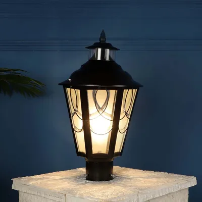 Victorian Age Traditional Decorative Medium Outdoor Light